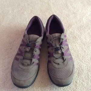 Clark’s Collection Women’s Suede Sneakers Slip On 13291 Size 10 M